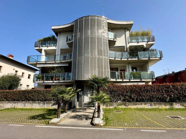 appartamento in vendita a Bergamo in zona Colognola