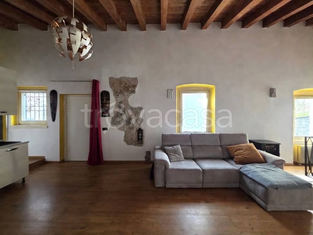 appartamento in vendita a Bergamo in zona Borgo Canale