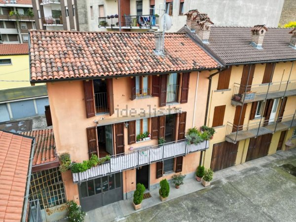 casa indipendente in vendita a Bergamo in zona Loreto