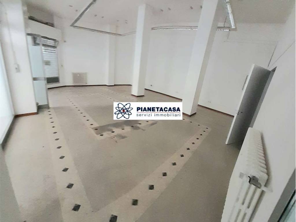 ufficio in vendita a Bergamo in zona Bergamo Centro