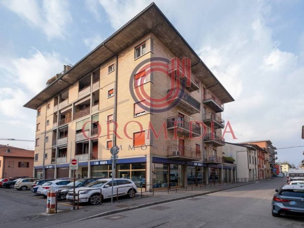 negozio in vendita a Bergamo in zona Borgo Palazzo
