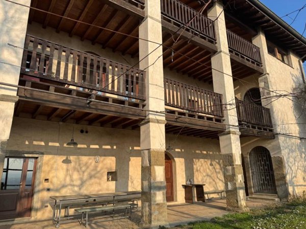 casa indipendente in vendita a Bergamo in zona Città Alta