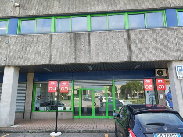 locale commerciale in vendita a Bergamo in zona Malpensata