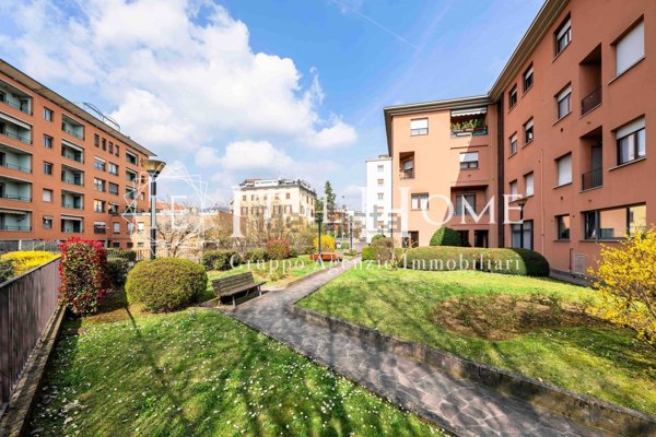 appartamento in vendita a Bergamo in zona Borgo Santa Caterina