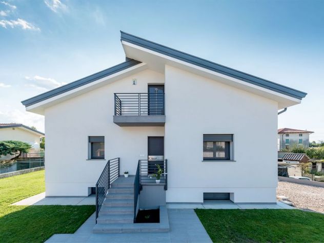 casa indipendente in vendita a Bergamo