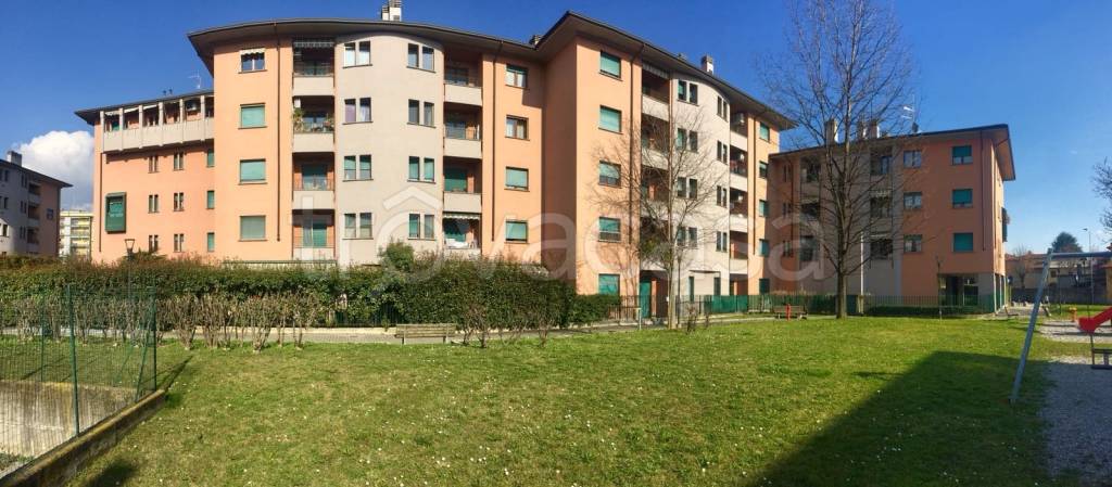appartamento in vendita a Bergamo in zona Bergamo Centro