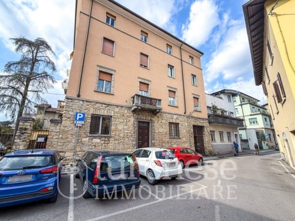 appartamento in vendita a Bergamo in zona Borgo Pignolo