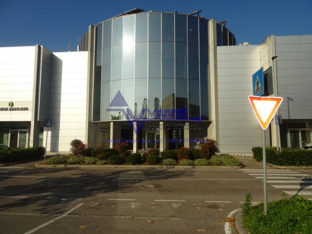 ufficio in vendita a Bergamo in zona Canovine