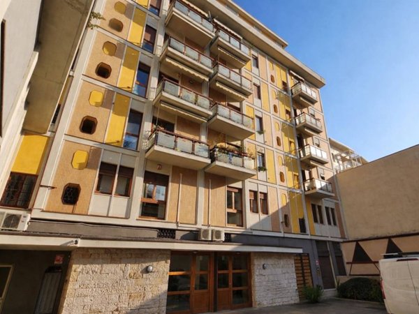 appartamento in vendita a Bergamo in zona Borgo Palazzo