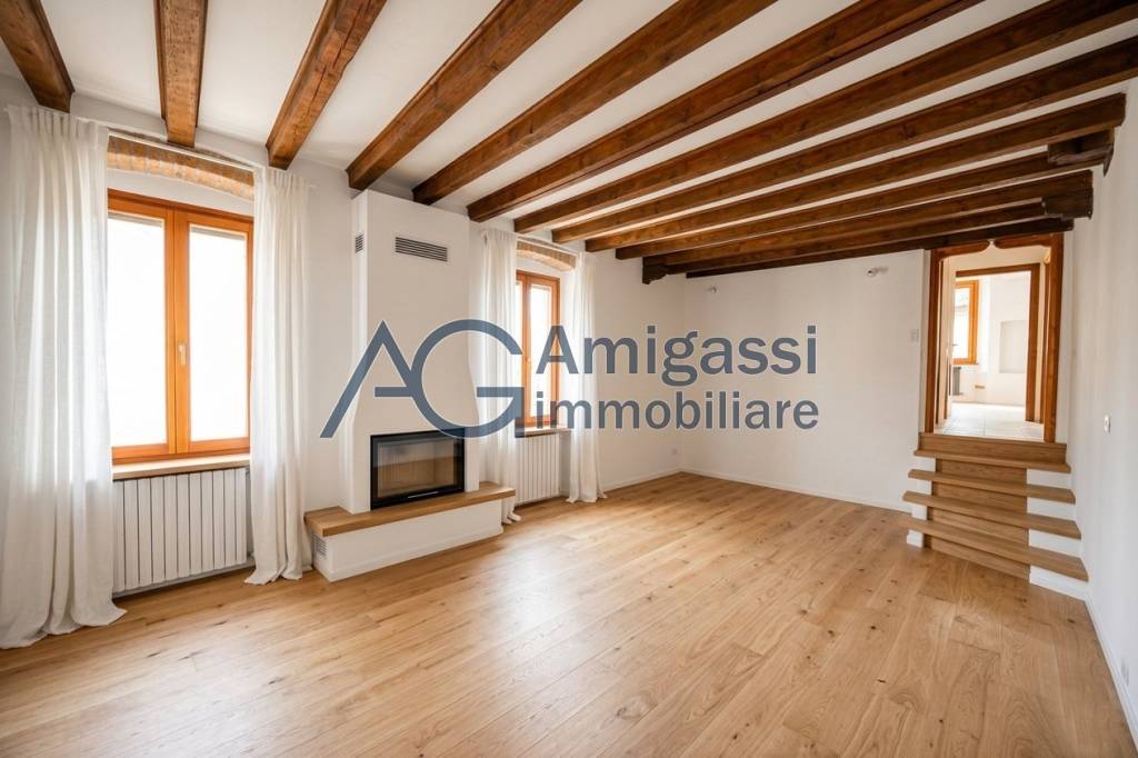 appartamento in vendita a Bergamo in zona Città Alta