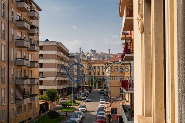 appartamento in vendita a Bergamo in zona Bergamo Centro