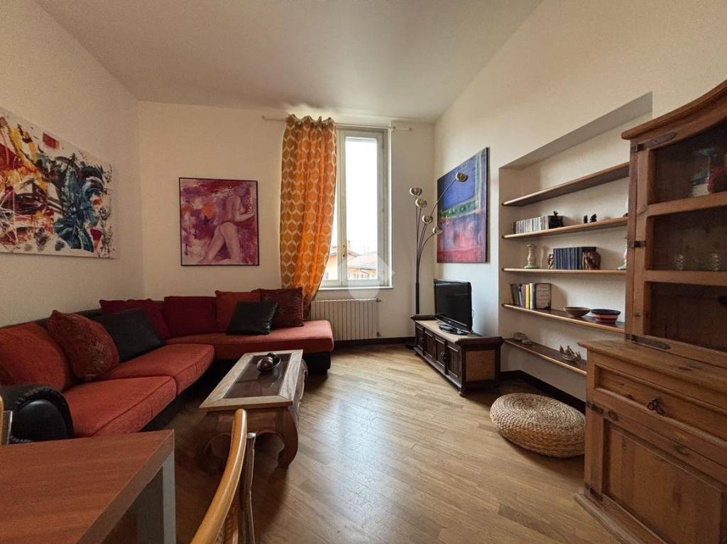 appartamento in vendita a Bergamo in zona Colognola