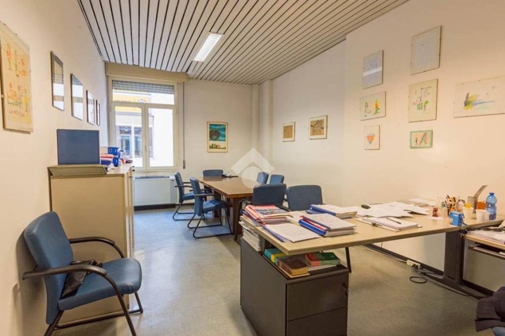 ufficio in vendita a Bergamo in zona Conca Fiorita