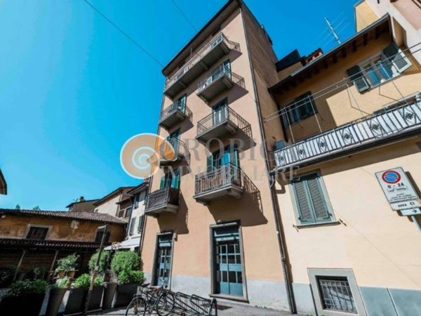 negozio in vendita a Bergamo in zona Borgo Palazzo