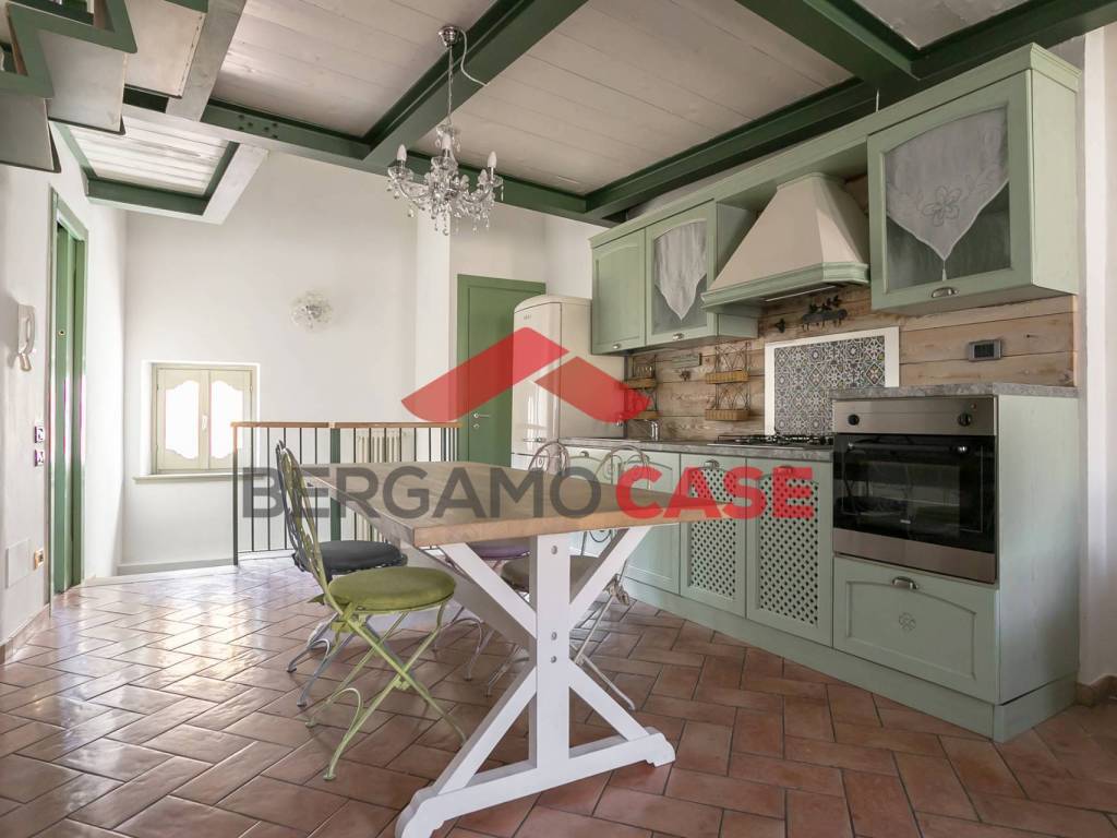 appartamento in vendita a Bergamo in zona Borgo Palazzo