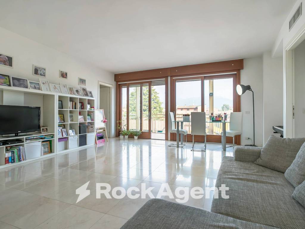 appartamento in vendita a Bergamo in zona Borgo Palazzo