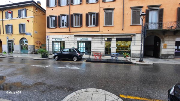 negozio in vendita a Bergamo in zona Bergamo Centro