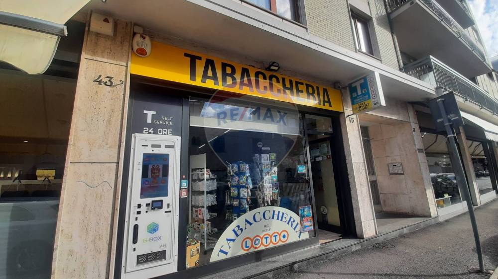 negozio in vendita a Bergamo in zona Città Alta