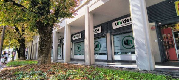 ufficio in vendita a Bergamo in zona Borgo Palazzo