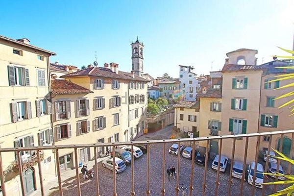 appartamento in vendita a Bergamo in zona Città Alta