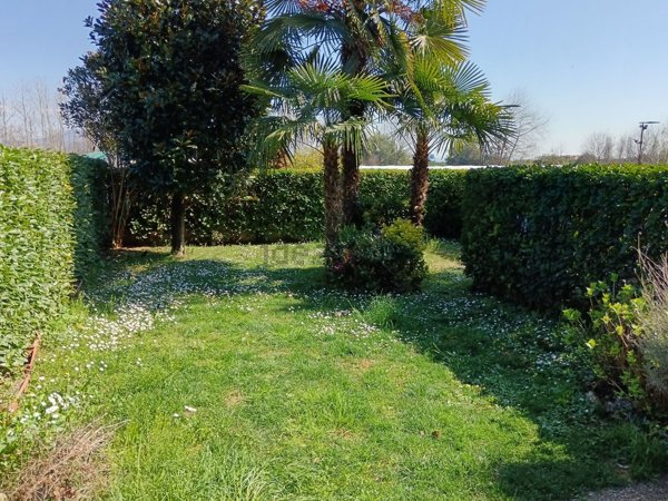 casa indipendente in vendita a Bergamo in zona Campagnola