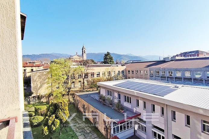 appartamento in vendita a Bergamo in zona Borgo Pignolo