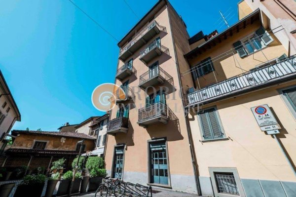 appartamento in vendita a Bergamo in zona Città Alta