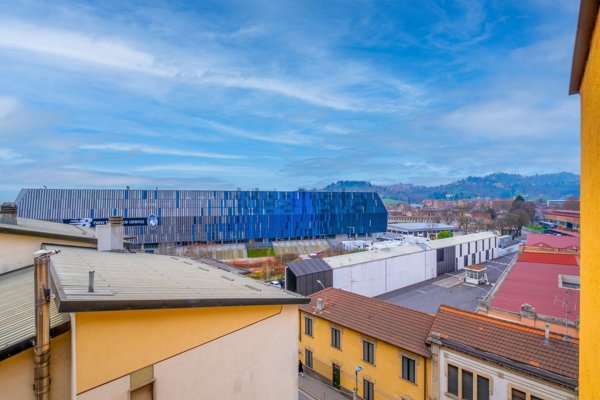 appartamento in vendita a Bergamo in zona Conca Fiorita