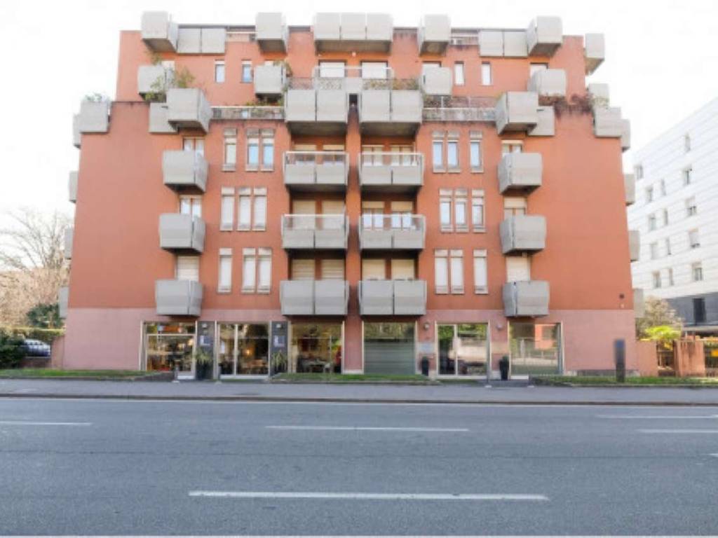 negozio in vendita a Bergamo in zona Borgo Palazzo