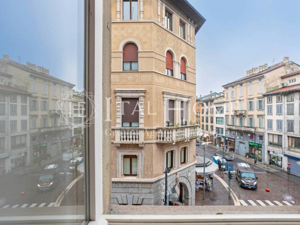 appartamento in vendita a Bergamo in zona Bergamo Centro