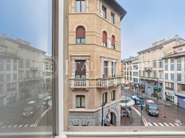 appartamento in vendita a Bergamo in zona Bergamo Centro