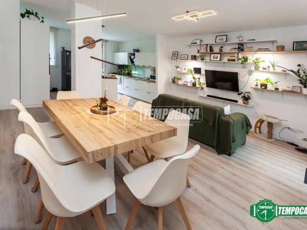 appartamento in vendita a Bergamo in zona Villaggio degli Sposi