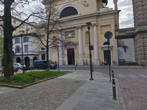 ufficio in vendita a Bergamo in zona Borgo Palazzo
