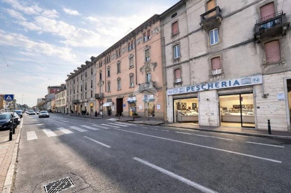 negozio in vendita a Bergamo in zona Borgo Palazzo
