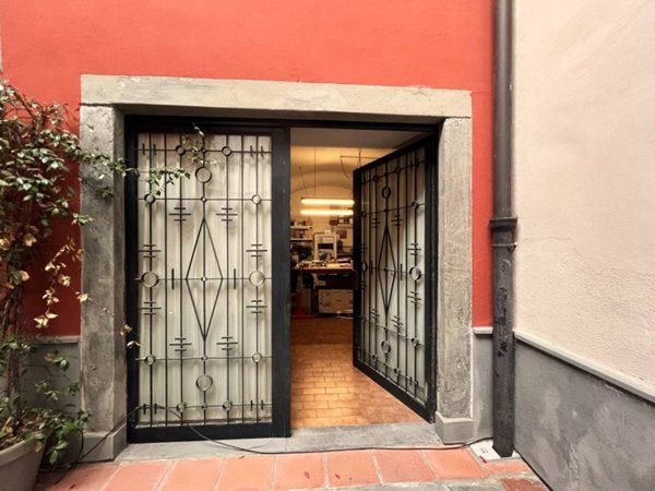 negozio in vendita a Bergamo in zona Bergamo Centro