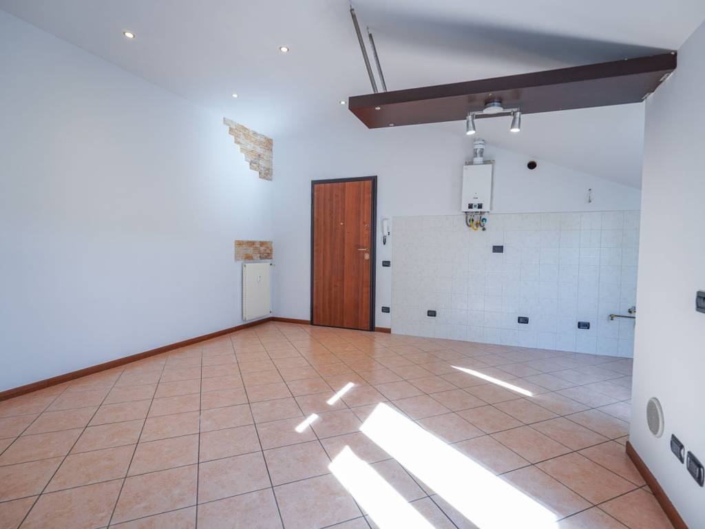 appartamento in vendita a Bergamo in zona Canovine