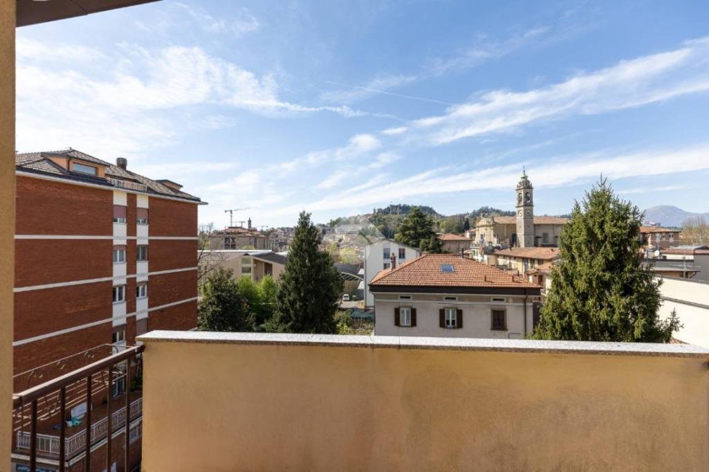 appartamento in vendita a Bergamo in zona Borgo Santa Caterina