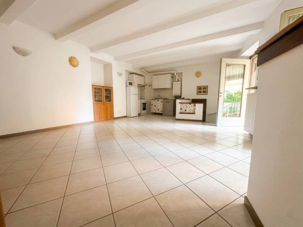 appartamento in vendita a Bergamo in zona Borgo Santa Caterina