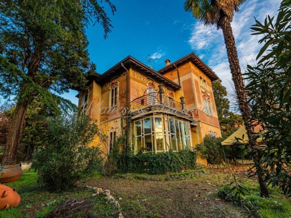 casa indipendente in vendita a Bergamo in zona Conca Fiorita