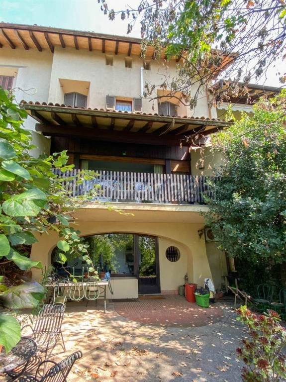 casa indipendente in vendita a Bergamo in zona Ospedale