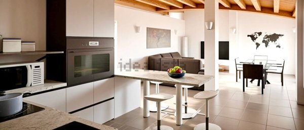 appartamento in vendita a Bergamo in zona Valtesse/Valverde