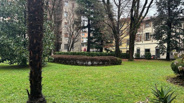 appartamento in vendita a Bergamo in zona Borgo Santa Caterina