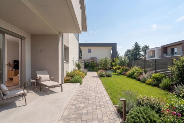 appartamento in vendita a Bergamo in zona Colognola