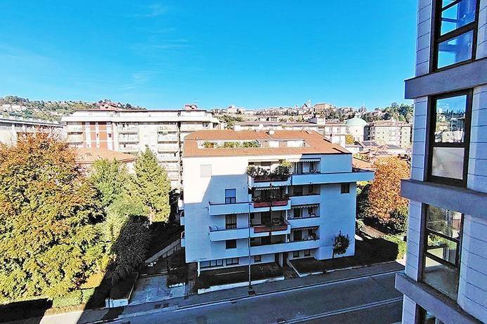 appartamento in vendita a Bergamo in zona Loreto