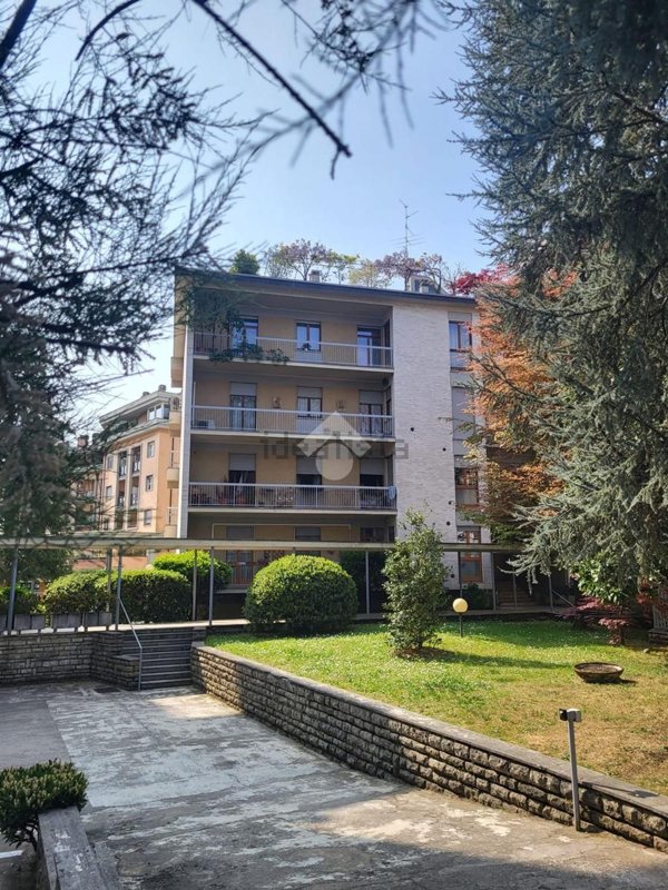 appartamento in vendita a Bergamo in zona Loreto