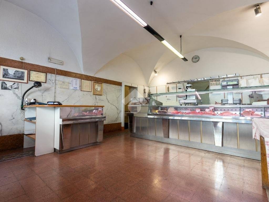 negozio in vendita a Bergamo in zona Borgo Santa Caterina