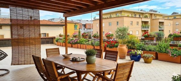 casa indipendente in vendita a Bergamo in zona Redona