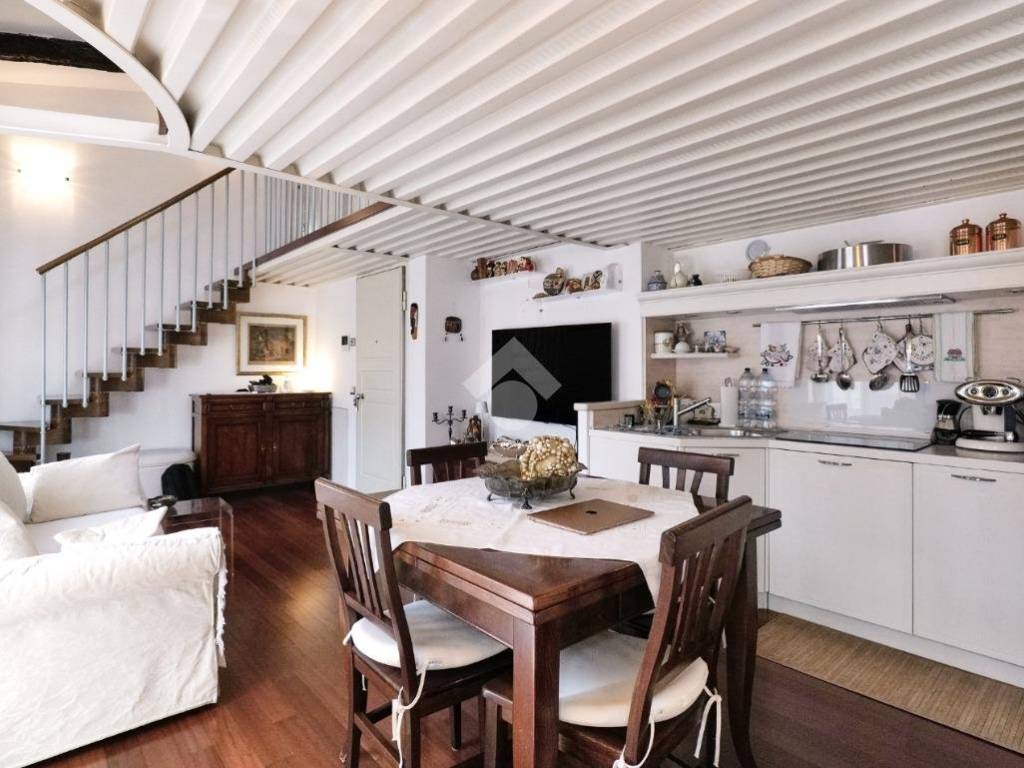 appartamento in vendita a Bergamo in zona Borgo Palazzo