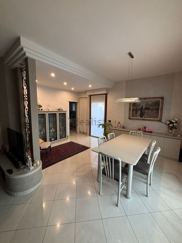 casa indipendente in vendita a Bergamo in zona Borgo Santa Caterina