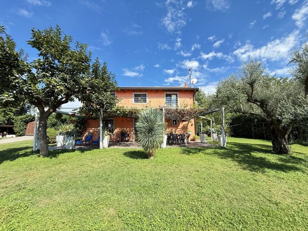 casa indipendente in vendita a Bergamo in zona Campagnola